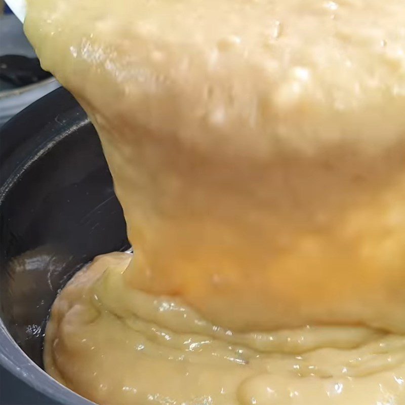 Step 3 Steam the cake using a rice cooker Banana sponge cake using a rice cooker