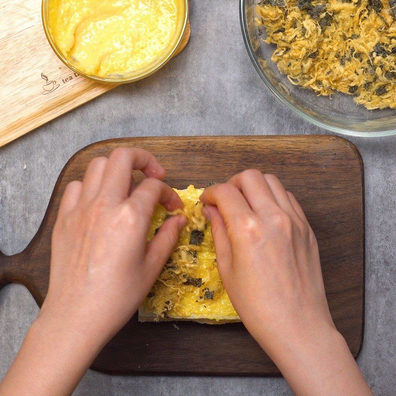 Step 3 Completion Salted egg cheese bread with pork floss