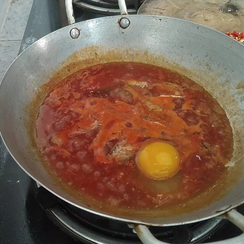 Step 2 Finishing Sardines with Fried Eggs