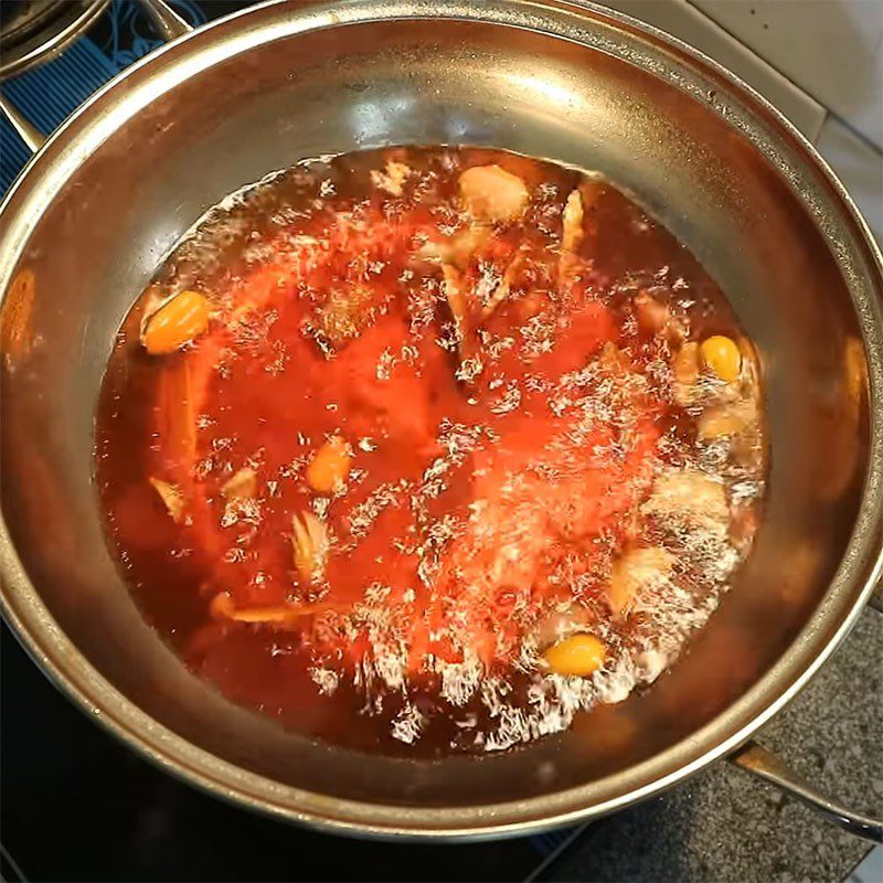 Step 3 Stew the fish Snakehead fish stewed with fermented soybeans