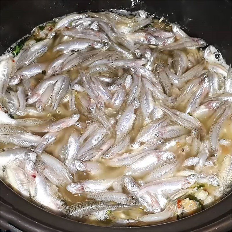 Step 2 Cooking the fish for Salted White Fish