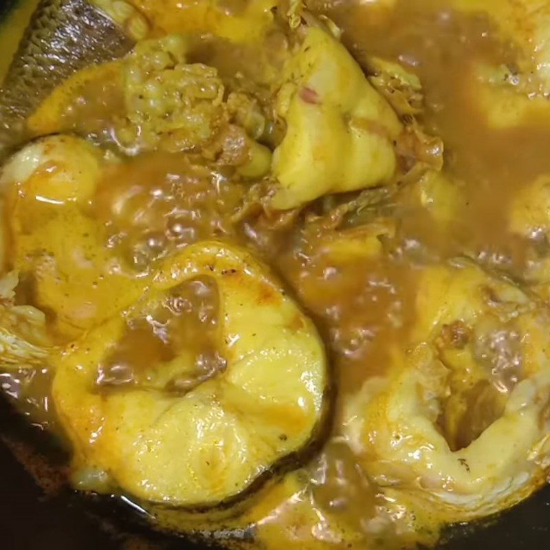 Step 2 Braised Fish Catfish braised with turmeric powder