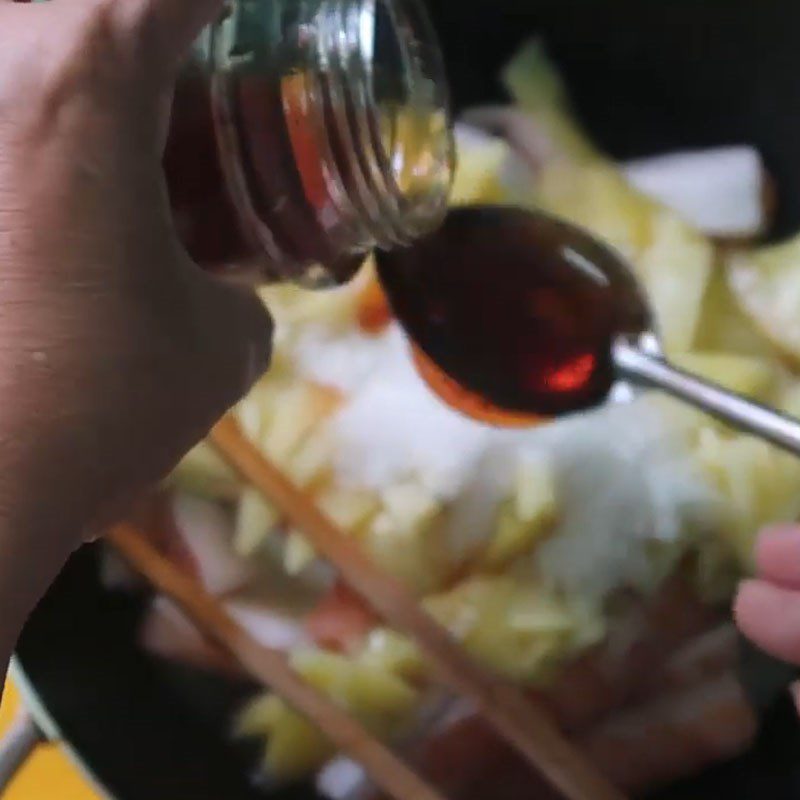 Step 3 Braised fish Braised salmon belly with pineapple