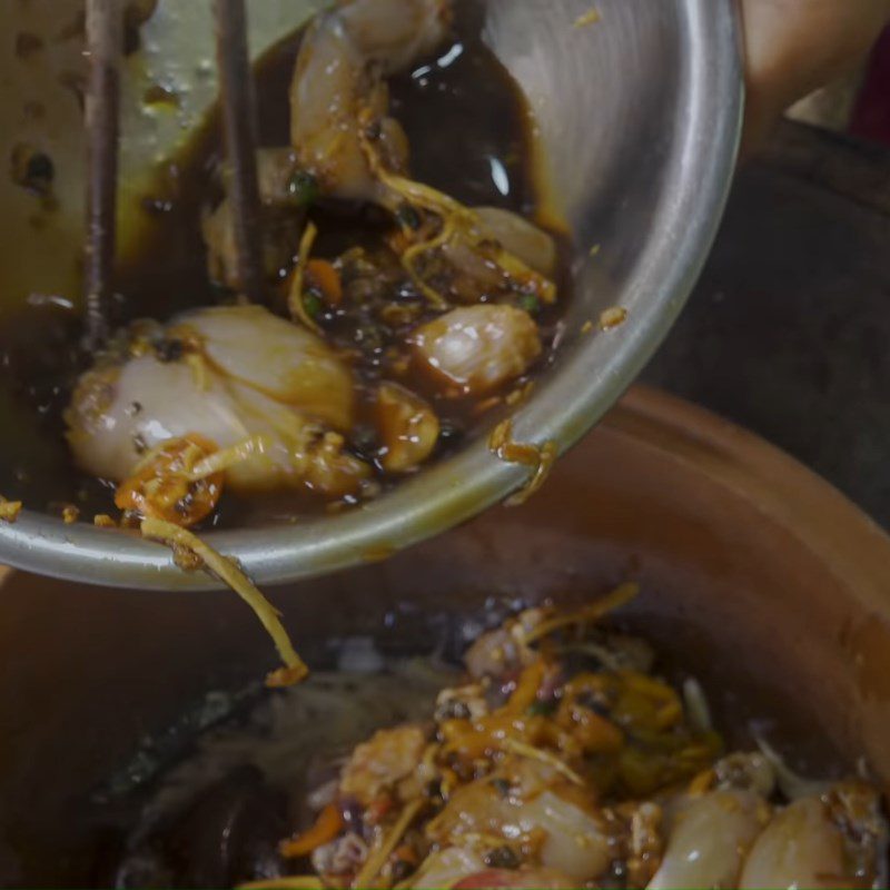 Step 3 Stewed Frog with Green Pepper