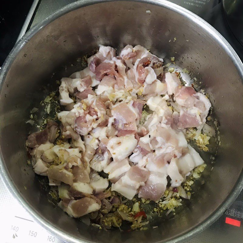 Step 2 Meat Stew Shrimp paste meat stew (Recipe shared by users)