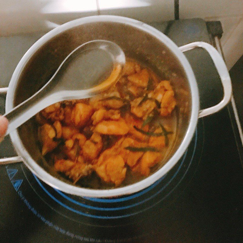 Step 3 Chicken stew with lime leaves