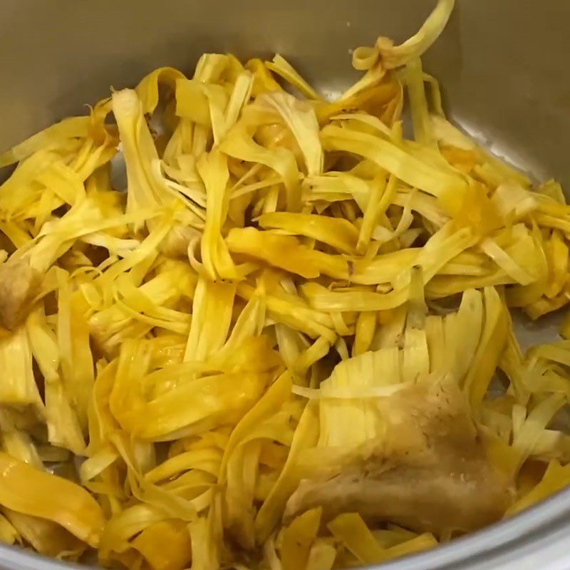 Step 4 Jackfruit fiber stew with fish Jackfruit fiber stew with fish