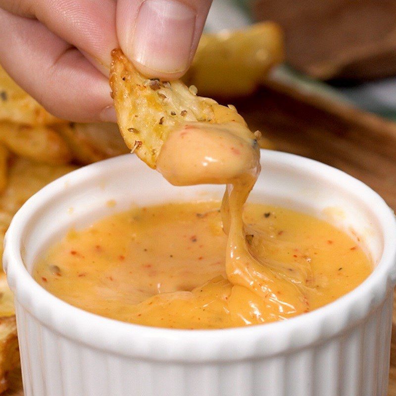 Step 5 Final product French fries with cheese sauce