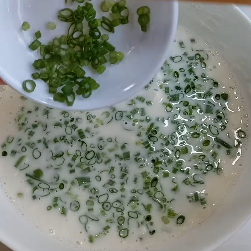 Step 2 Mix the batter for vegetarian shrimp cake