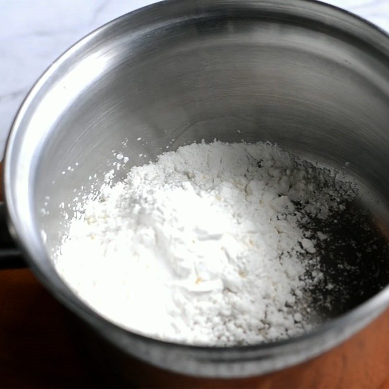 Step 1 Stir the coconut milk mixture Haupia coconut cake