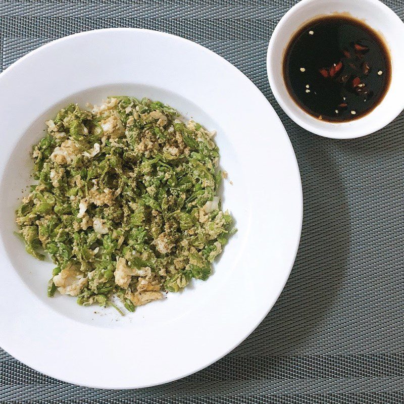 Step 3 Final Product Stir-fried morning glory with eggs