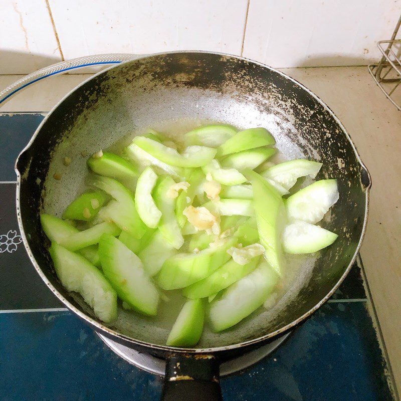 Step 2 Sautéed Gourd with Garlic Sautéed Gourd with Garlic