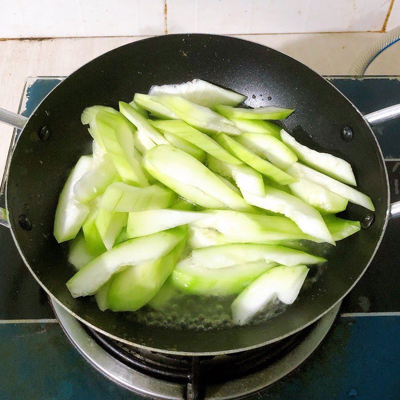 Step 2 Sautéed Bottle Gourd with Shrimp Fresh Sautéed Bottle Gourd with Shrimp