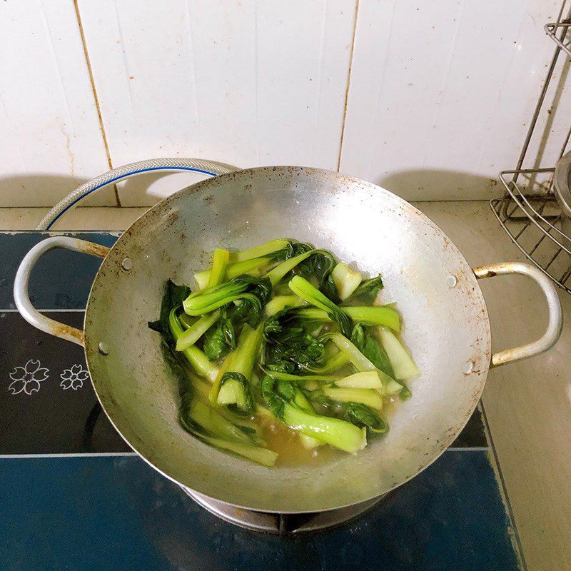 Step 2 Prepare the stir-fried bok choy with oyster sauce Stir-fried Bok Choy with Oyster Sauce