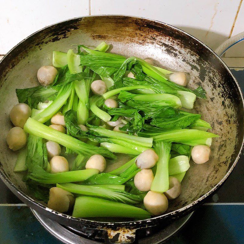 Step 2 Stir-fried bok choy with mushrooms Stir-fried straw mushrooms bok choy