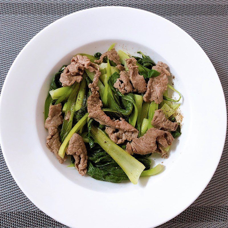 Step 2 Stir-fried bok choy with beef Stir-fried bok choy with beef (recipe shared by a user)