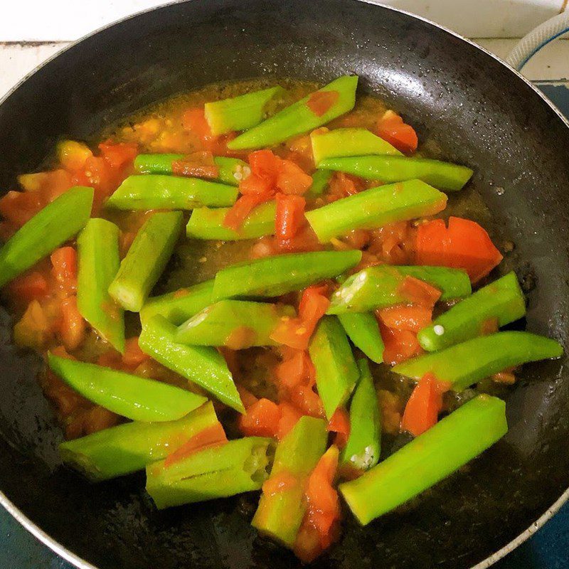 Step 3 Stir-fried okra with tomato Stir-fried okra with tomato