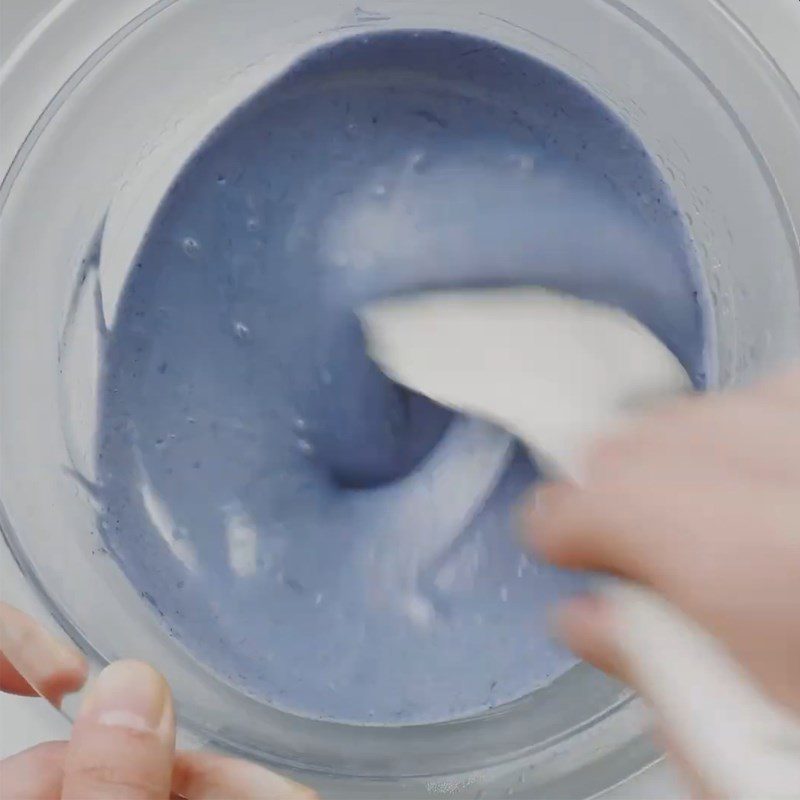 Step 4 Making the Chocolate Coating Butterfly Pea Flower Cookies