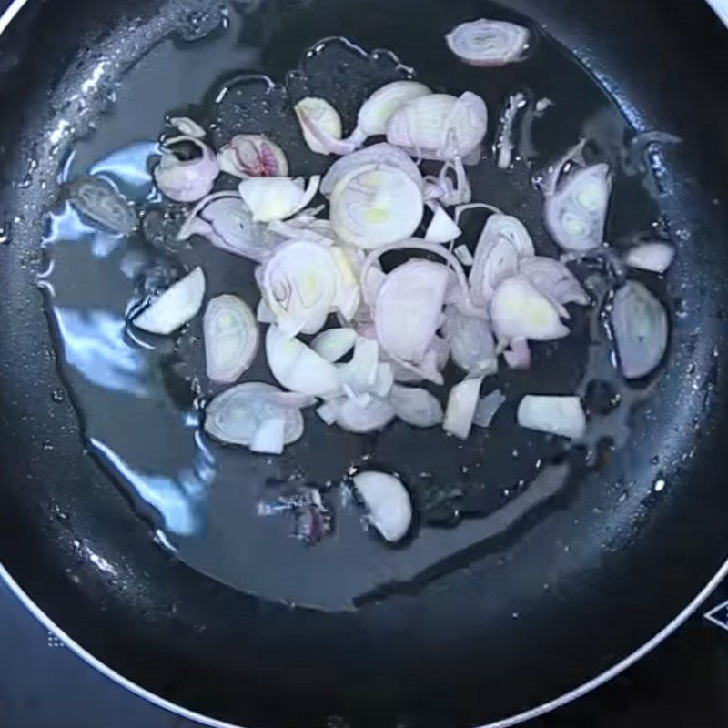 Step 3 Make scallion oil and finish Fried tofu with scallion oil and peanuts