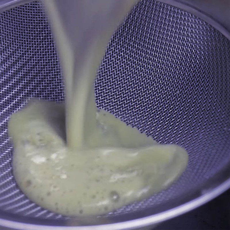 Step 4 Making green tea ice cream filling Black sesame bread with matcha green tea filling