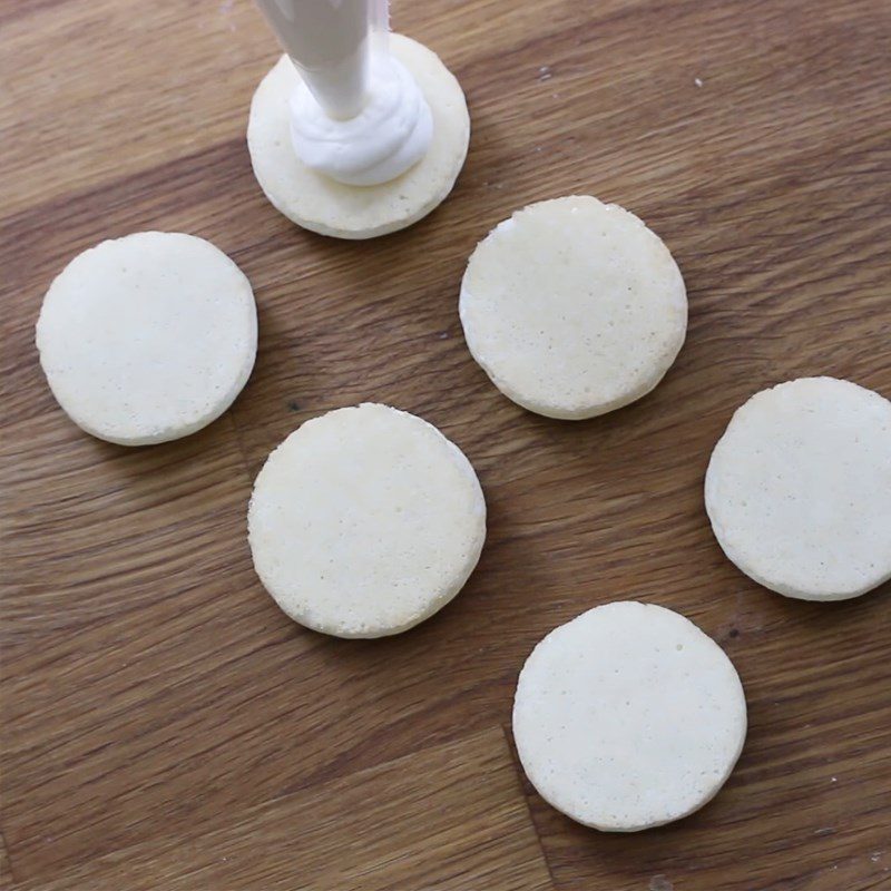 Step 5 Making the filling and finishing Coconut macaron with flour