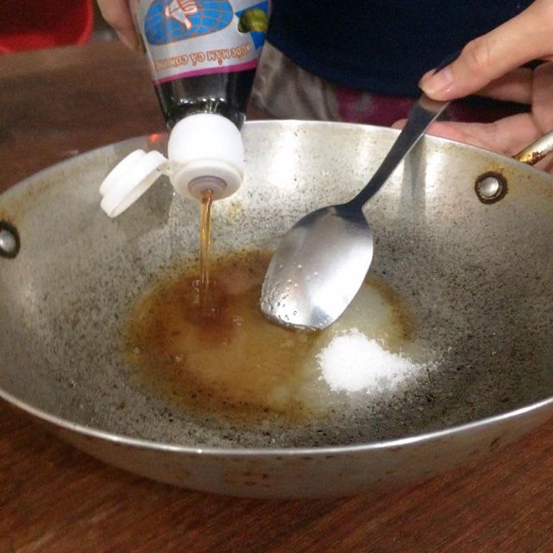 Step 5 Making dipping sauce for shrimp rice cakes