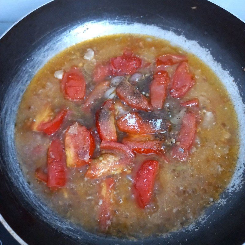 Step 4 Make tomato sauce Mackerel with tomato sauce