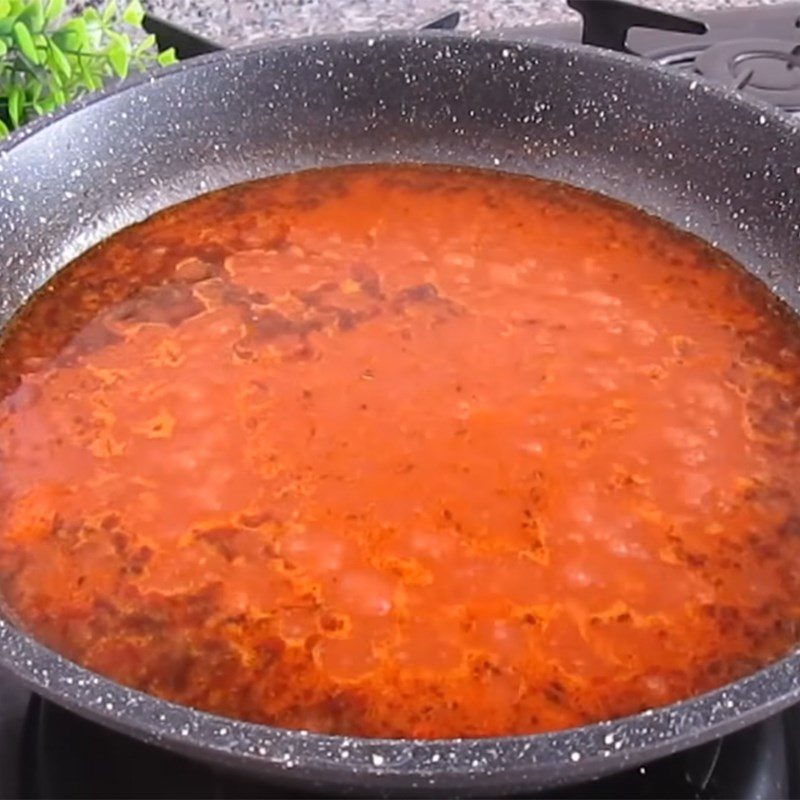 Step 4 Make tomato sauce Eggplant roll with grilled meat