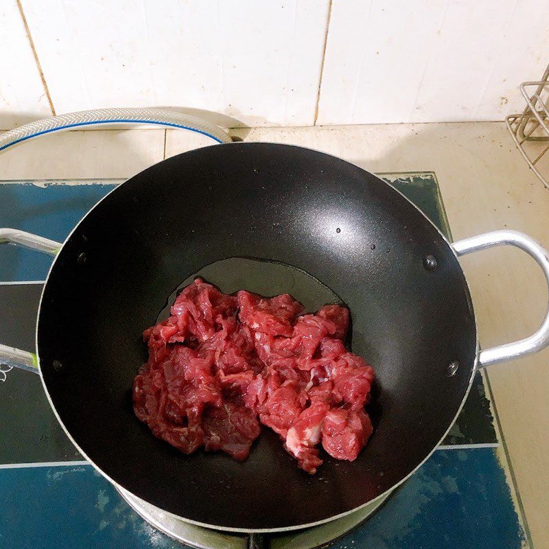 Step 3 Making Beef Stir-fried with Potatoes Beef Stir-fried with Potatoes