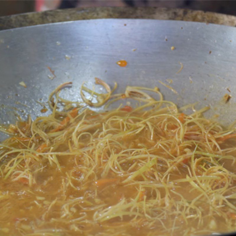 Step 4 Making Fried Duck with Fish Sauce Fried Duck with Fish Sauce, Lemongrass, and Chili