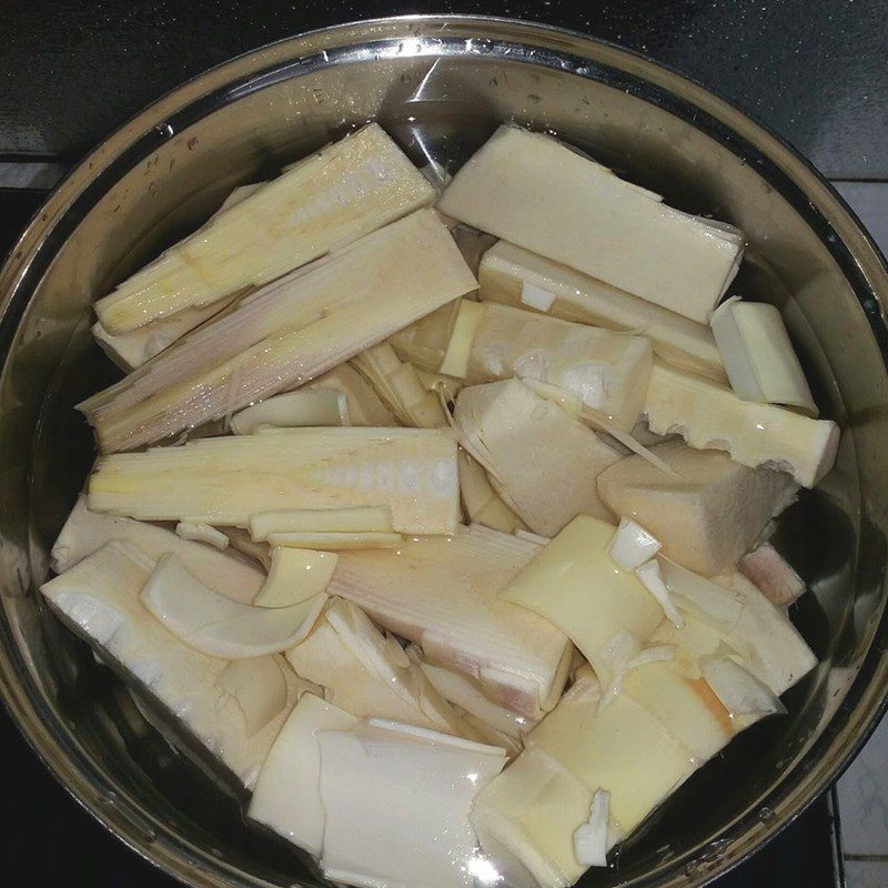 Step 2 Boil bamboo shoots Keep fresh bamboo shoots in the refrigerator