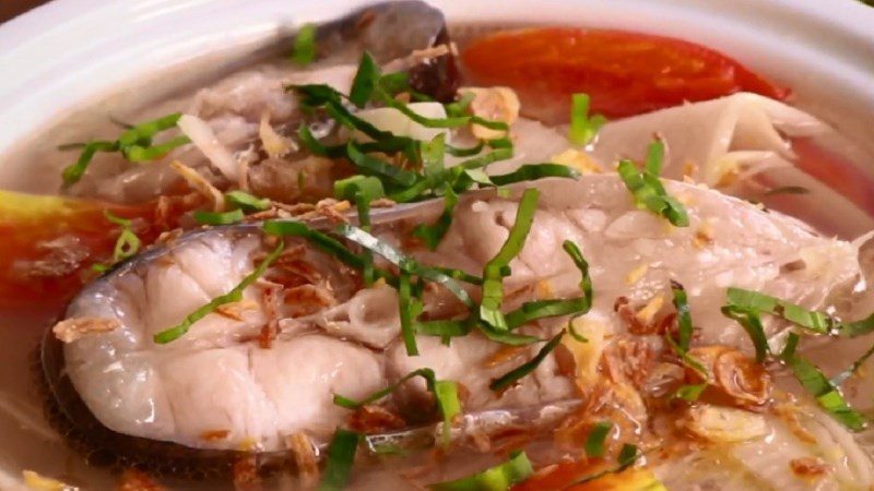 Sour bamboo shoot soup with snakehead fish