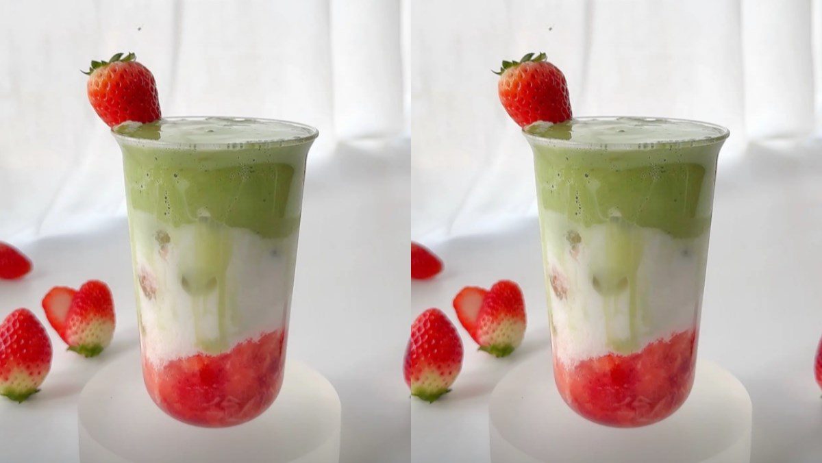 Strawberry matcha with fresh strawberries