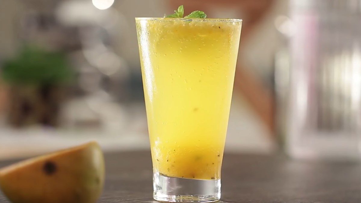 Mango passion fruit mojito