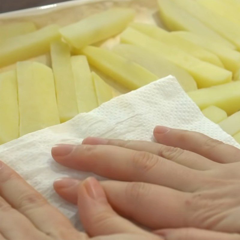 Step 2 Parboil the potatoes Cheese sauce fried potatoes