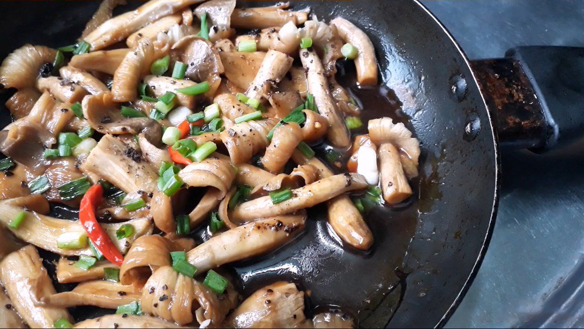 Fried Mushrooms with Pepper