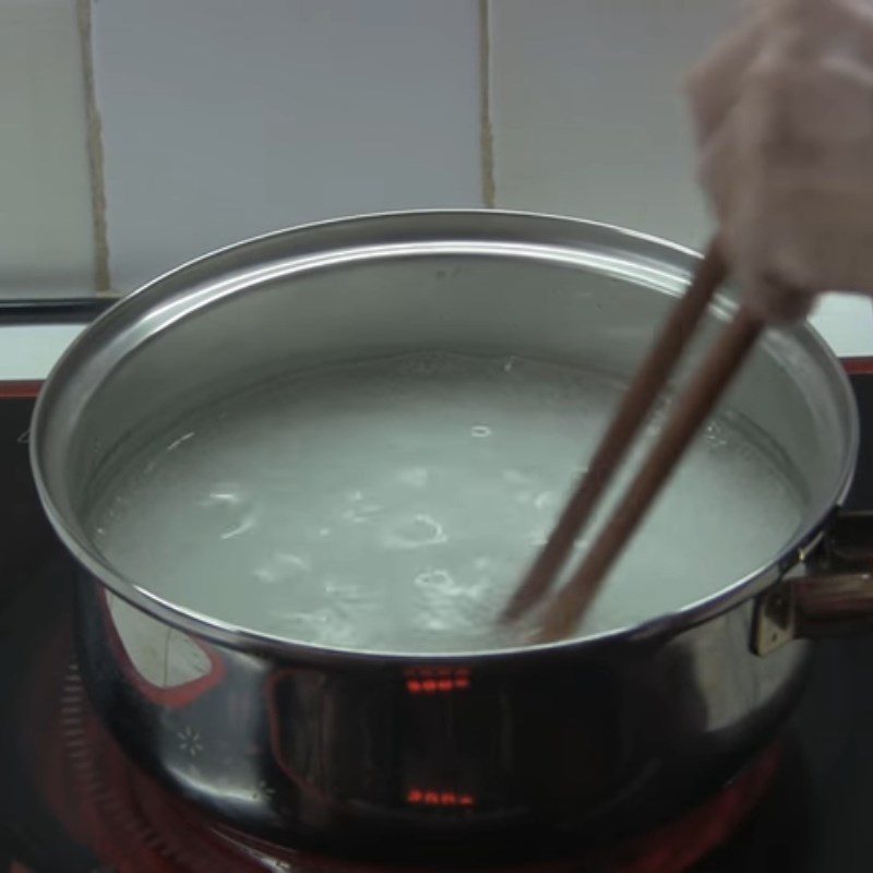 Step 2 Cook the jelly powder Mooncake with red dragon fruit jelly and cheese filling