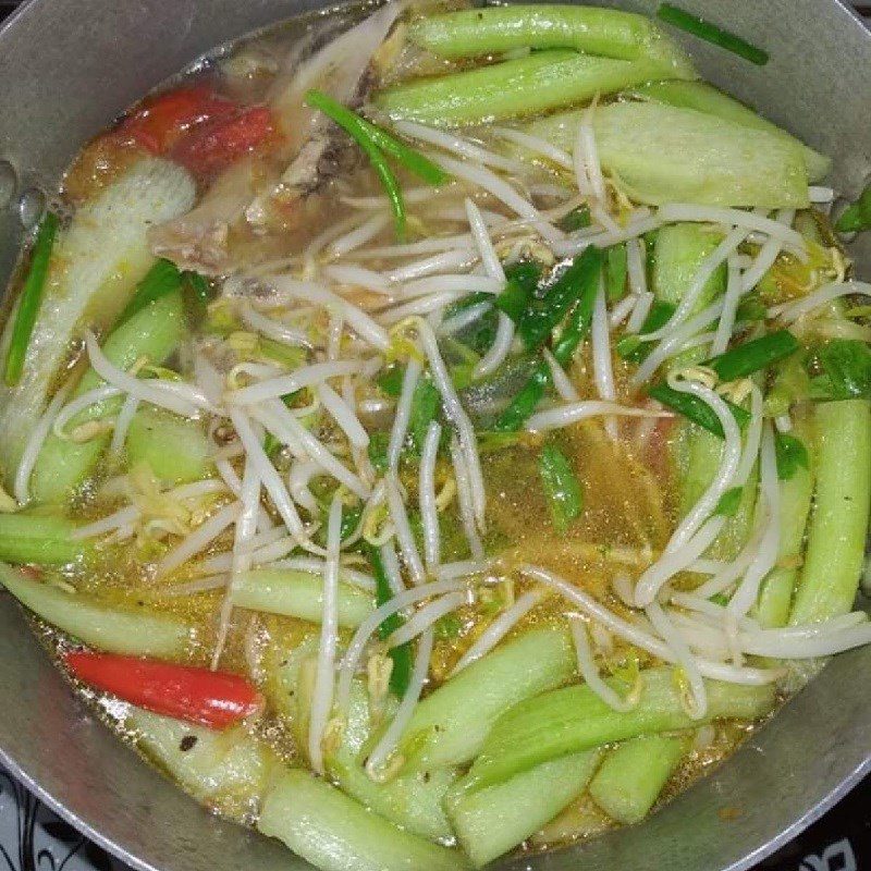 Step 3 Cooking the soup Sour catfish soup