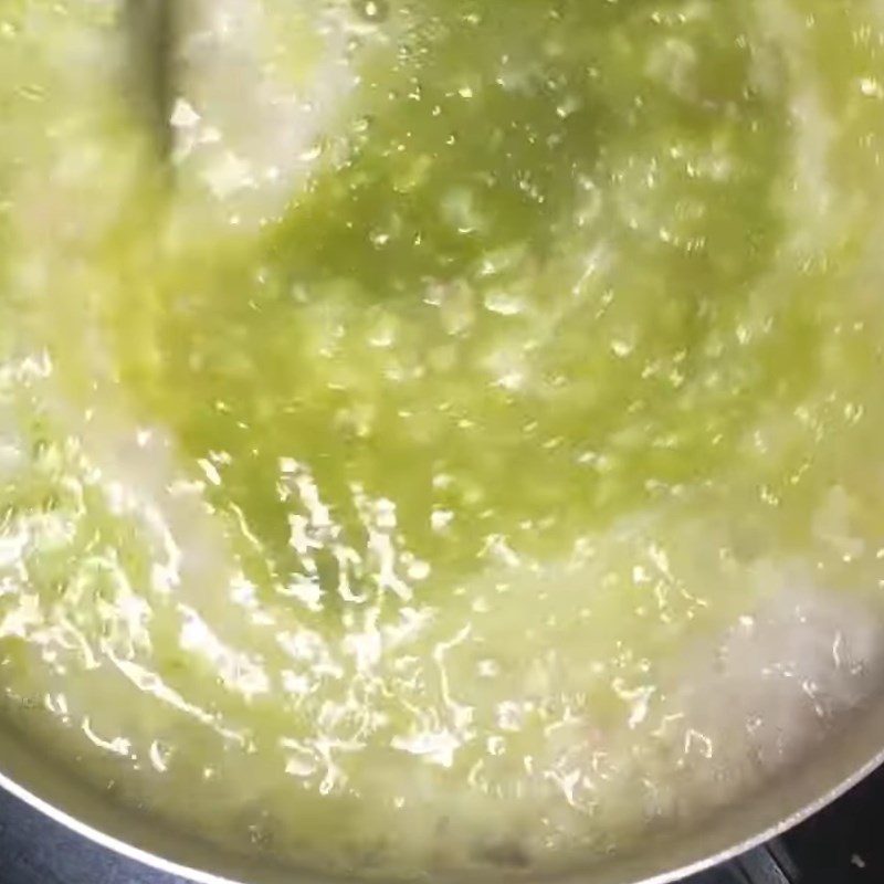 Step 6 Cooking porridge with beef and a mixture of water spinach for baby weaning