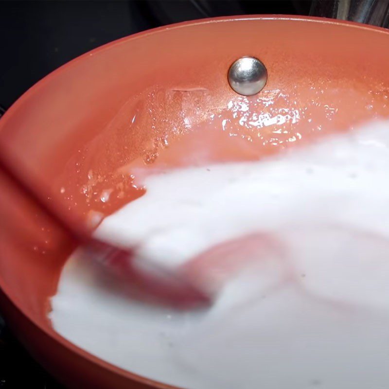 Step 6 Cook the coconut milk for Vegetarian Bánh tằm bì