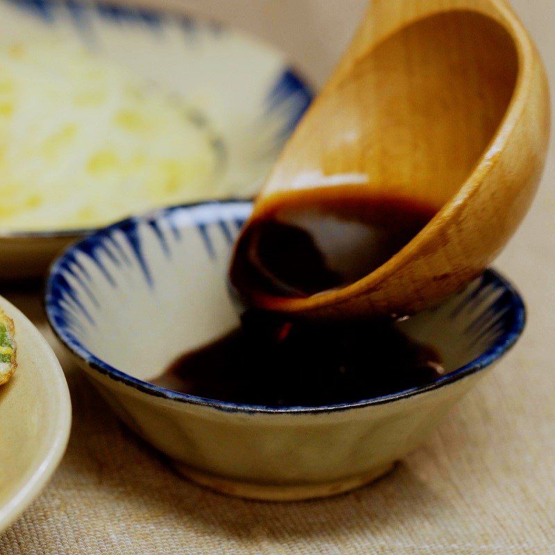 Step 3 Cook the soy sauce Dipping sauce for fried dough