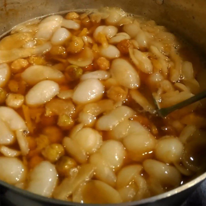 Step 2 Cook the fruit with palm sugar for the rambutan cocktail