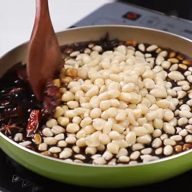 Step 4 Soak peanuts with soy sauce Soaked peanuts