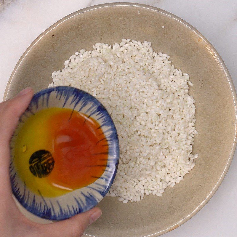 Step 2 Soak the rice for Multicolor Sticky Rice