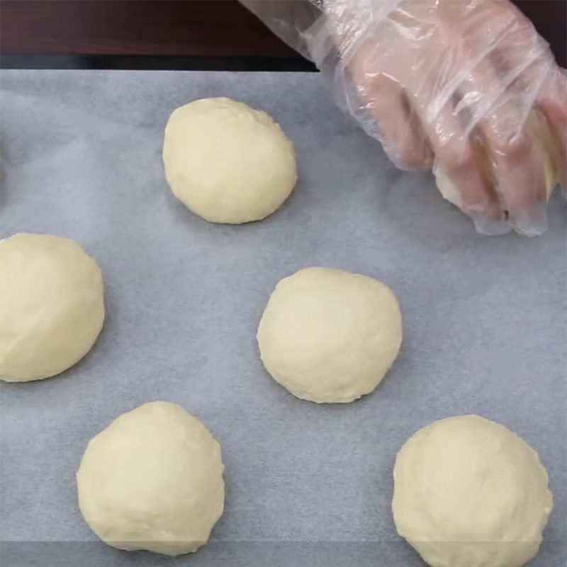 Step 3 Kneading and dividing the dough for Papparoti - Mexican Buns - Coffee Buns