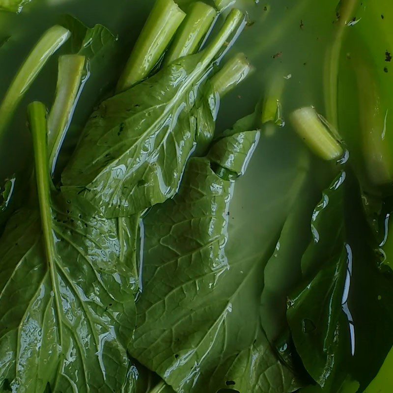 Step 1 Pick and wash mustard greens Boiled mustard greens