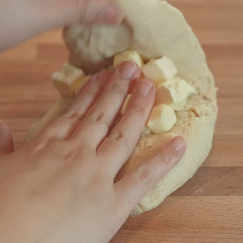 Step 2 Knead the dough with butter for Papparoti bread with cream cheese filling