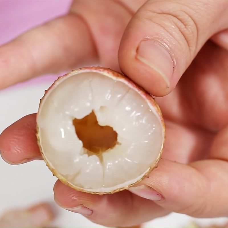 Step 2 Dye the lychee fruit for Yogurt with Lychee and Butterfly Pea Flower