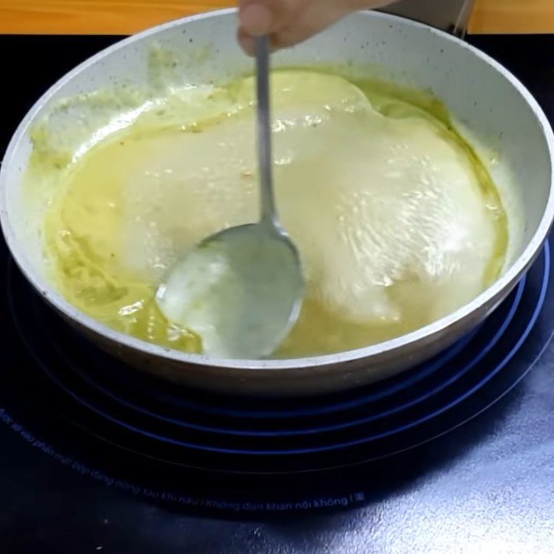 Step 3 Cook the sauce Lemongrass cilantro sauce