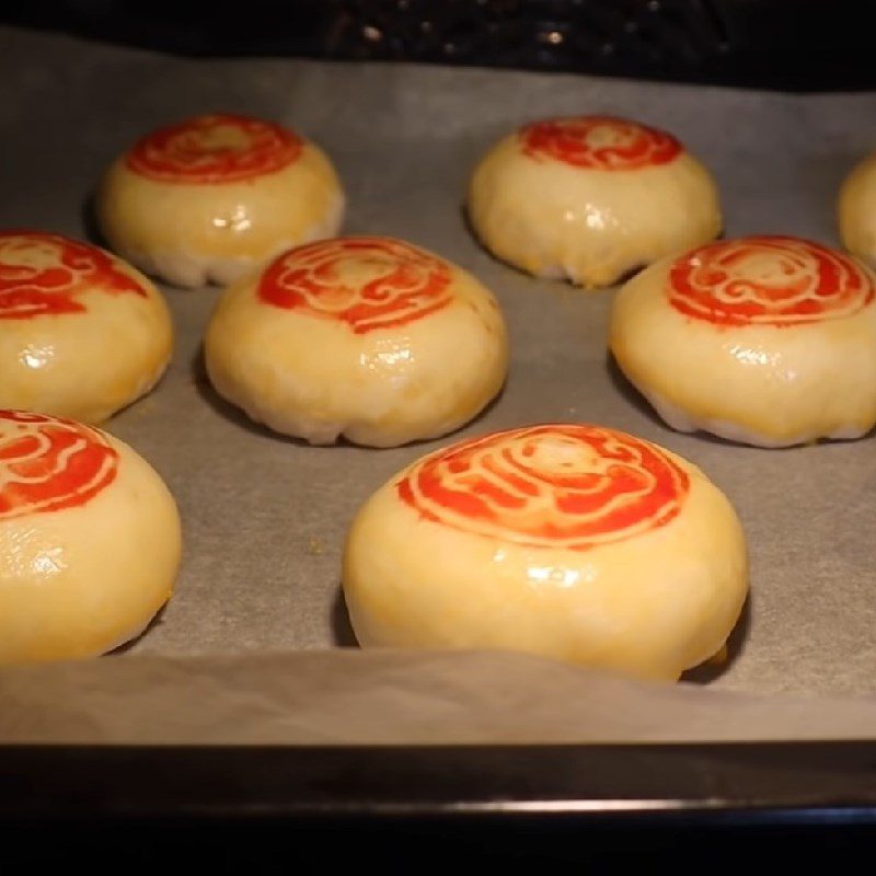 Step 7 Baking the cake Durian and mung bean cake